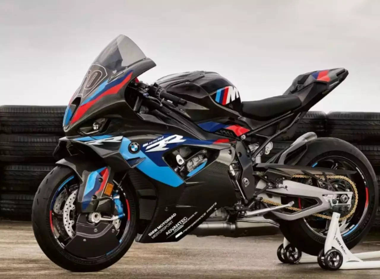 Delivery of BMW bikes started in India, speed up to 100 in just 3 seconds