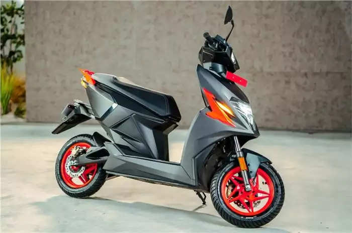 Simple Dot One: This affordable scooter has come to give sleepless nights to Ola, it is four steps ahead in features