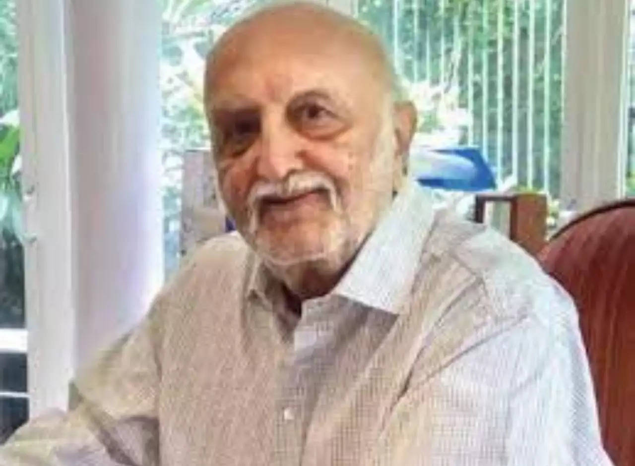 Vijaypat Singhania: This business was richer than Mukesh Ambani, then there was a loss of Rs 12000 crores