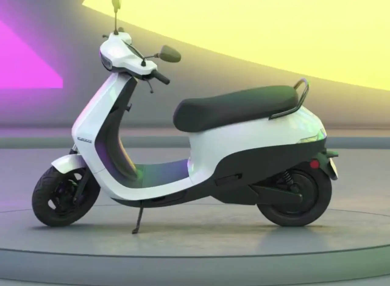 This electric scooter of Ola gives 151 km mileage, great features and the price is also very low.